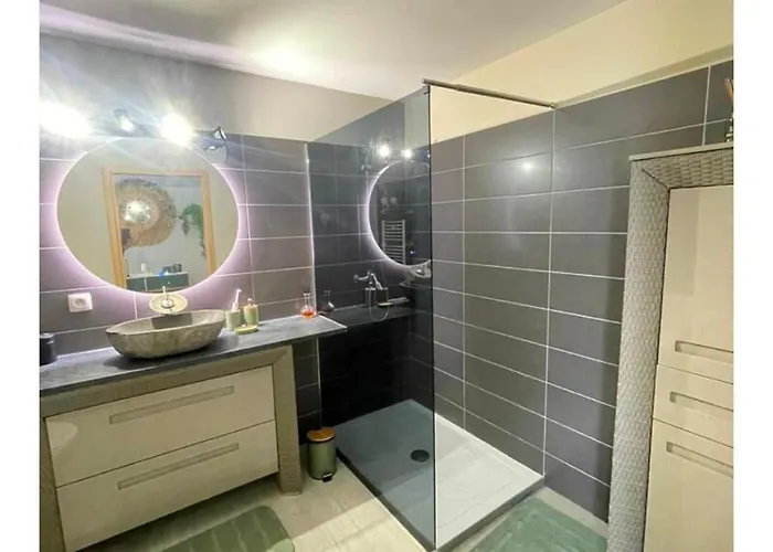 Terrasse Entre Et Port